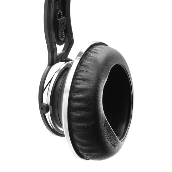 AKG K872 Master Reference Closed-Back Headphones