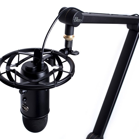 Blue Mic Yeticaster Pro Streaming Bundle w/ Yeti USB Mic, Radius III & Compass