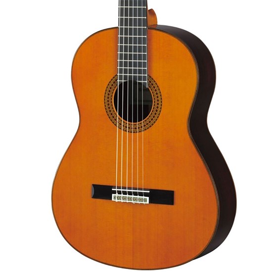 Yamaha GC22C GC Series All Solid Rosewood Classical Guitar w/ Cedar Top inc Bag